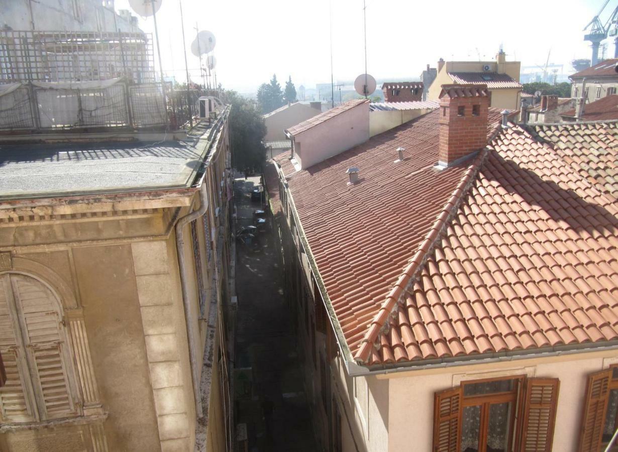 Centar Old Town, With Free Private Parking Apartment Pula Luaran gambar